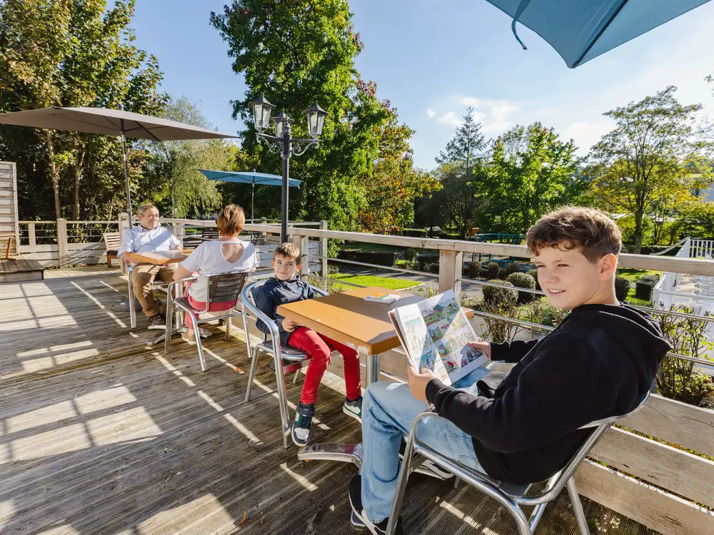 Sonnenterrasse auf dem Campingplatz