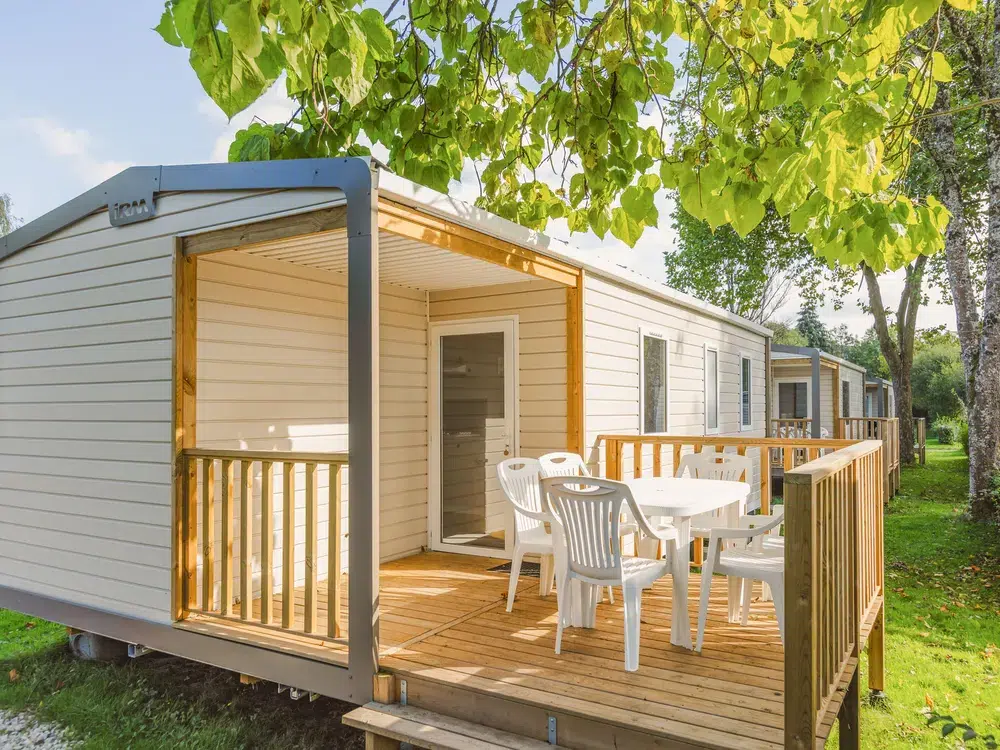 verhuur van stacaravan met terras in Normandië